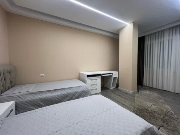 Shqiperi, jepet me qera apartament 2+1 , 120 m² 899 € (Don Bosko)