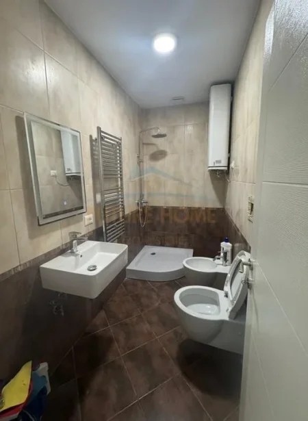 Tirane, shes apartament 1+1 Kati 2, 48 m² 129.000 € 