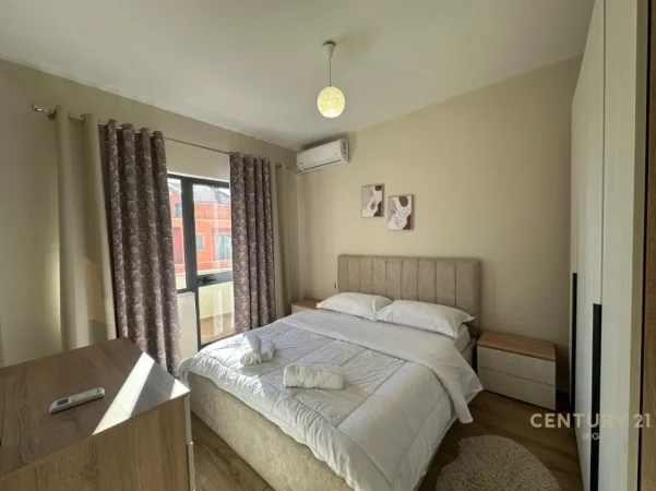 Tirane, jepet me qera apartament 2+1+Ballkon Kati 2, 94 m² 630 € (IRG139626)