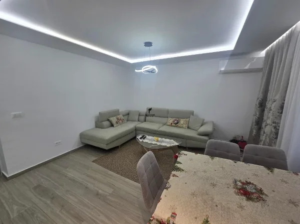 Tirane, shitet apartament 2+1 Kati 2, 78 m² 220.000 € (BRRYLI)