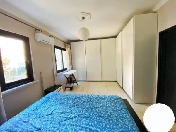 Tirane, jepet me qera apartament 1+1 Kati 2, 112 m² 800 € (Liqeni i Thate)