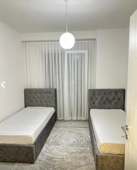 Tirane, jepet me qera apartament 2+1 Kati 8, 130 m² 600 € (ASTIR)