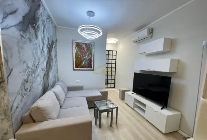 Tirane, jepet me qera apartament 2+1 Kati 5, 65 m² 650 € (ISH TREGU ELEKTRIK)