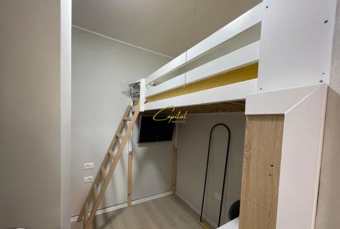 Tirane, jepet me qera apartament 2+1 Kati 5, 65 m² 650 € (ISH TREGU ELEKTRIK)