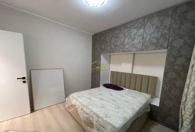 Tirane, jepet me qera apartament 2+1 Kati 5, 65 m² 650 € (ISH TREGU ELEKTRIK)