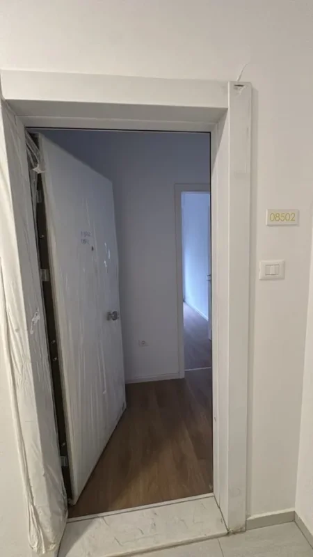 Tirane, jepet me qera apartament 1+1 Kati 5, 350 € (Rruga Pasho Hysa)