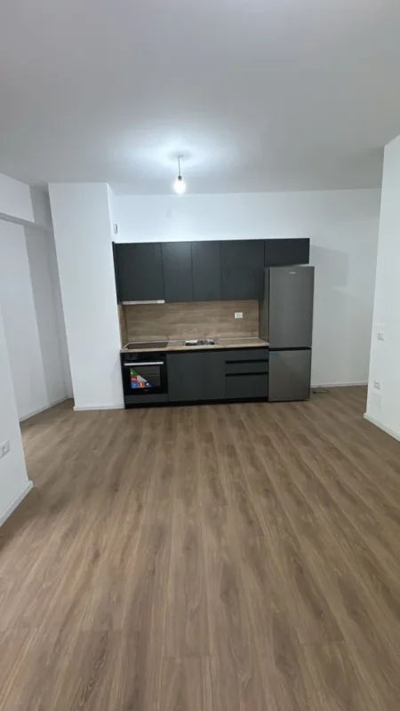 Tirane, jepet me qera apartament 1+1 Kati 5, 350 € (Rruga Pasho Hysa)