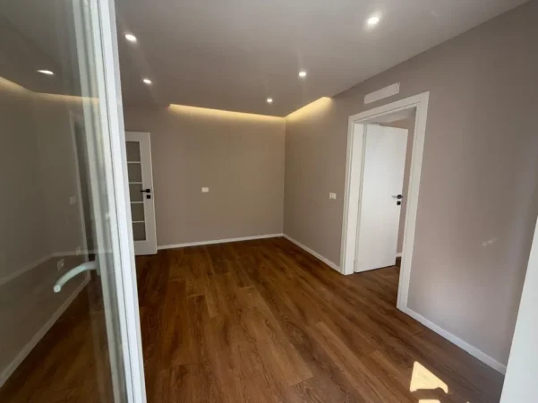 Tirane, shitet apartament 1+1 Kati 2, 39 m² 134.000 € 