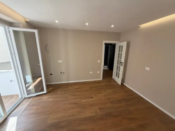 Tirane, shitet apartament 1+1 Kati 2, 39 m² 134.000 € 