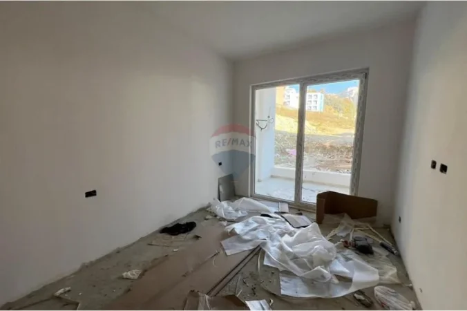 Tirane, shitet 2+1 , 90 m² 135.000 € (Rruga Bamir Topi)