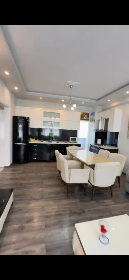 Tirane, shitet apartament 2+1+Ballkon Kati 6, 93 m² 258.000 € 