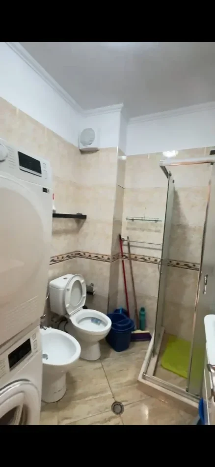 Tirane, shitet apartament 2+1+Ballkon Kati 6, 93 m² 258.000 € 