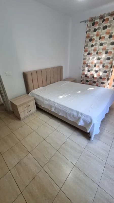 Tirane, jepet me qera apartament 2+1 Kati 3, 90 m² 550 € (Harry Fultz)