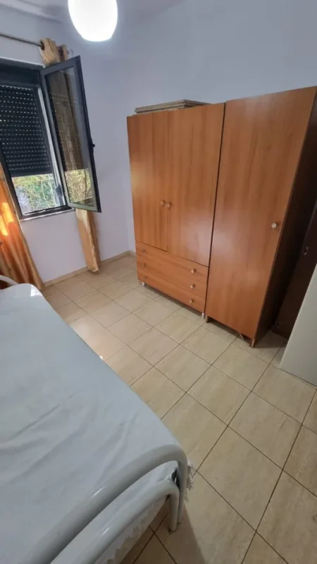 Tirane, jepet me qera apartament 2+1 Kati 3, 90 m² 550 € (Harry Fultz)