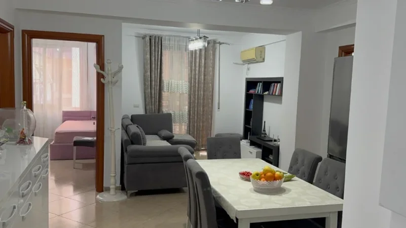 Tirane, shitet apartament 3+1+Ballkon Kati 3, 112 m² 185.000 € 