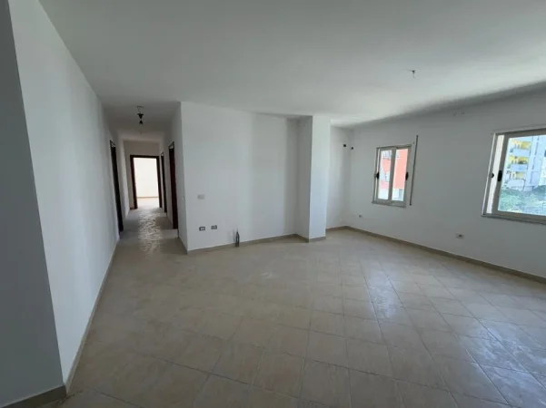 Tirane, shes apartament 2+1+Ballkon Kati 2, 114 m² 235.000 € (Rr. Jordan Misja prane Gener 2)