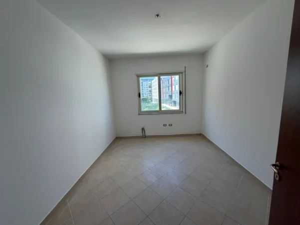 Tirane, shes apartament 2+1+Ballkon Kati 2, 114 m² 235.000 € (Rr. Jordan Misja prane Gener 2)