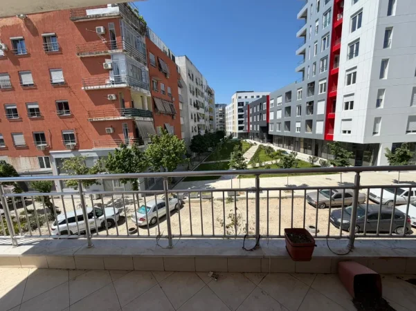 Tirane, shes apartament 2+1+Ballkon Kati 2, 114 m² 235.000 € (Rr. Jordan Misja prane Gener 2)