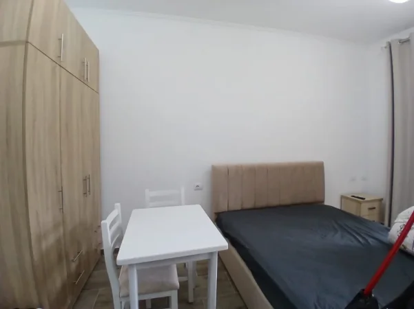 Tirane, jepet me qera garsoniere Kati 6, 40 m² 350 mije leke