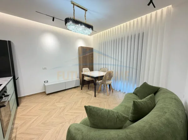 Tirane, Shiten 2-Apartamente 1+1+Ballkon Kati 1, 129 m² 312.000 € (Unaza e Re)