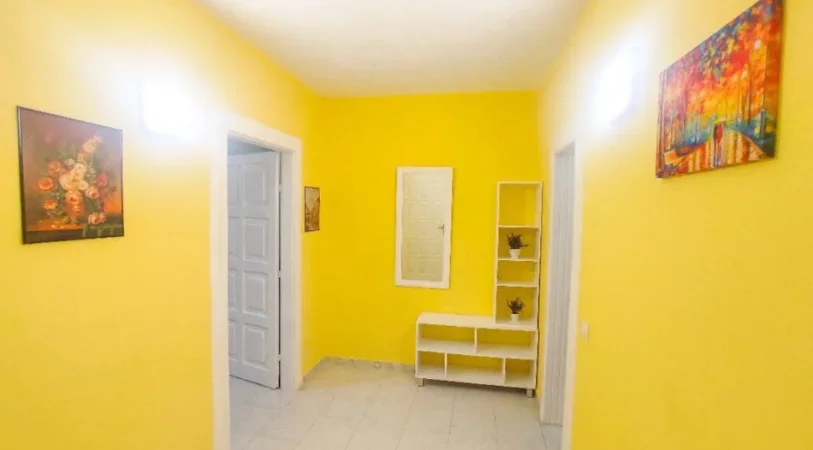 Tirane, shes apartament 1+1+Ballkon Kati 5, 60 m² 98.000 € (Laprake te Kupola)