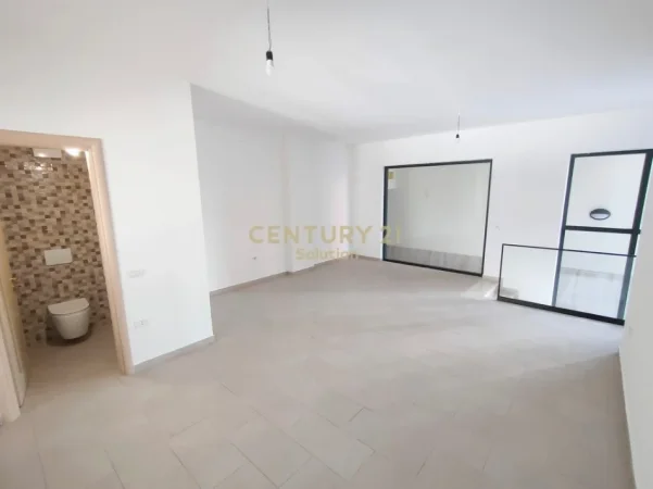 Tirane, shitet ambjent biznesi , 44 m² 150.000 € (Green City)