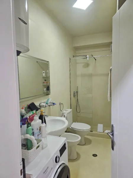 Tirane, shes apartament 1+1+Ballkon Kati 7, 55 m² 120.000 € (Rr. Endri Keko te Venue, profarma)