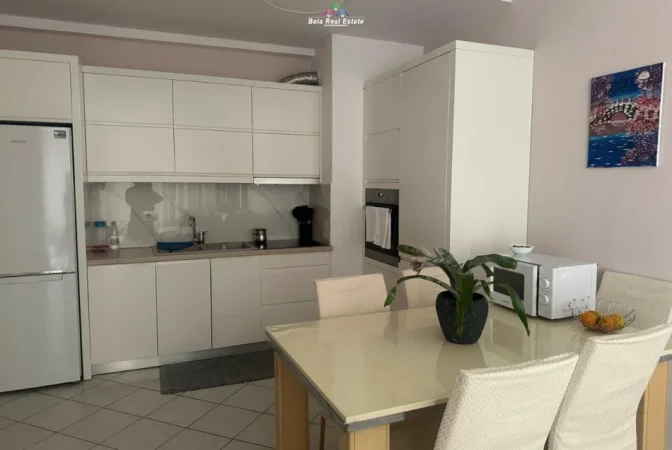 Tirane, jepet me qera apartament 1+1 Kati 8, 65 m² 470 € (Rruga Loni Ligori)