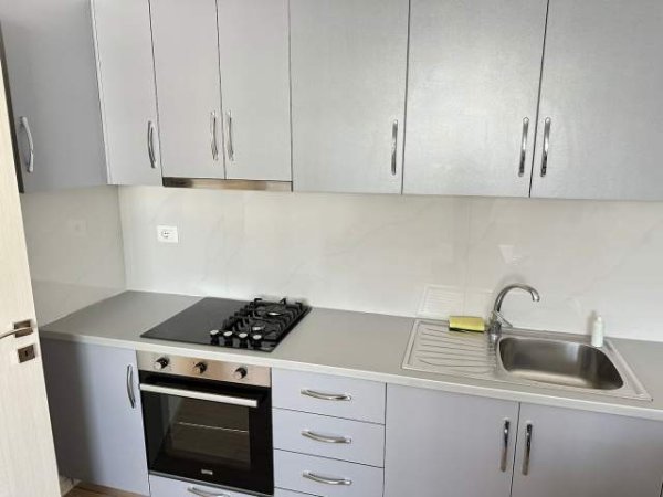 Tirane, jepet me qera apartament 2+1 Kati 2, 90 m² 500 Euro (5 Maji)