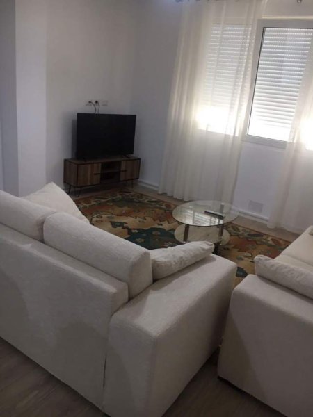 Tirane, jepet me qera apartament 1+1+BLK Kati 4, 76 m² 480 Euro (Liqeni i Thate)