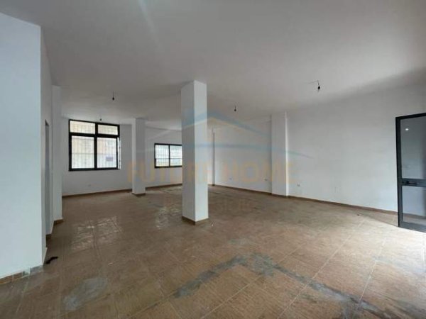 Tirane, shitet ambjent biznesi Kati 0, 151 m² 226.500 Euro (Stacioni i Trenit)