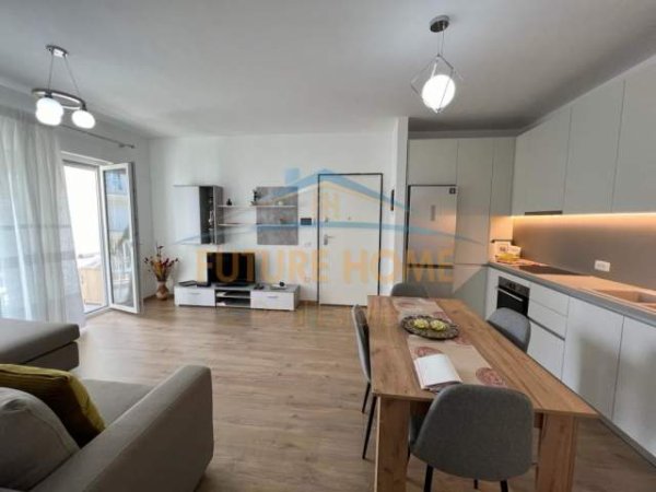 Tirane, jepet me qera apartament 2+1+BLK Kati 3, 87 m² 850 Euro (Liqeni i Thate)