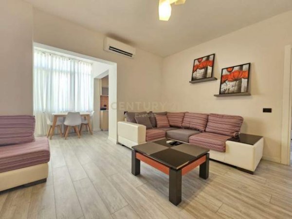 Tirane, shitet apartament 2+1 72 m² 135.000 Euro (frosina plaku)