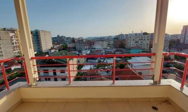 Tirane, jepet me qera apartament 2+1+BLK Kati 5, 90 m² 530 Euro (Jordan Misja)