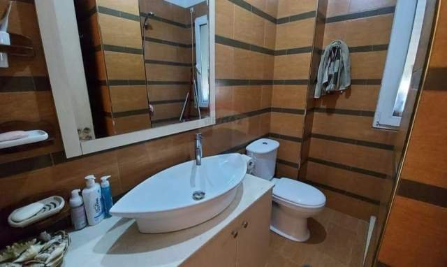 Tirane, jepet me qera apartament 2+1+BLK Kati 5, 90 m² 530 Euro (Jordan Misja)