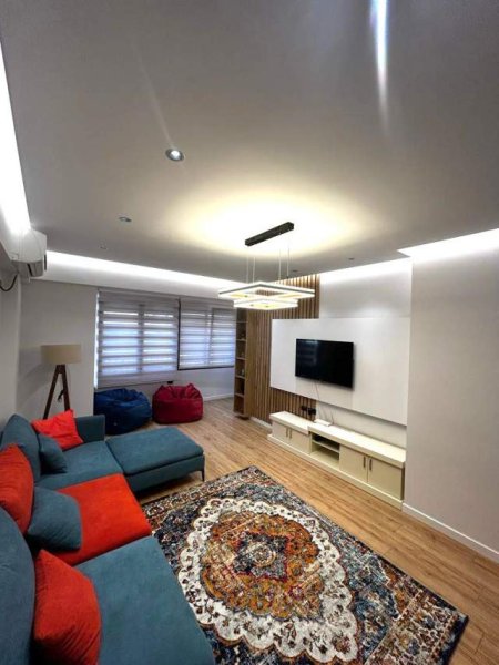 Tirane, jepet me qera apartament 2+1+A Kati 2, 96 m² 800 Euro (Myslym Shyri)