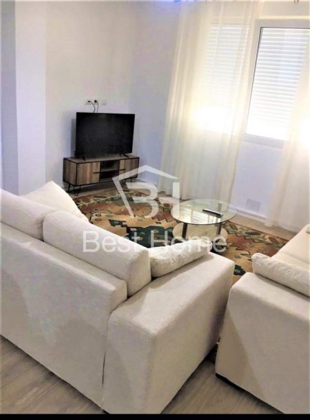 Tirane, jepet me qera apartament 1+1+BLK Kati 4, 70 m² 480 Euro (Kopshti Zoologjik, Kompleksi Mateo)