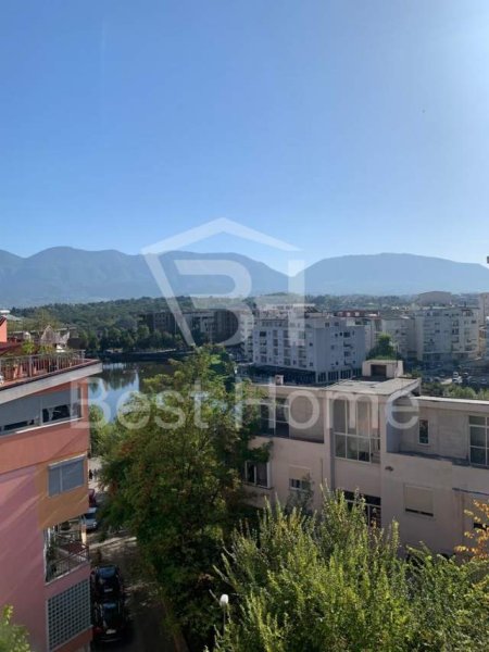 Tirane, shitet apartament 2+1+BLK Kati 3, 95 m² 200.000 Euro (Liqeni i Thate, Rruga Hamdi Sina)