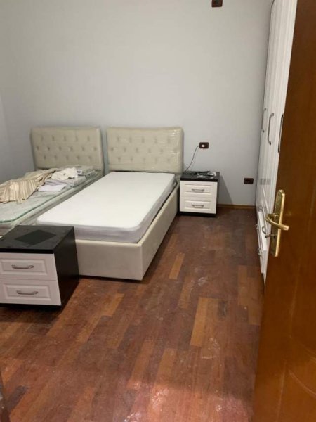 Tirane, jepet me qera apartament 1+1+A+BLK Kati 2, 76 m² 45.000 Leke (Rruga Kristaq Kapo)