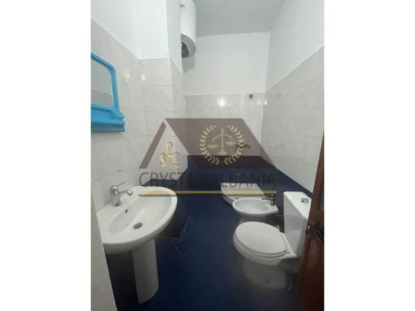 Tirane, jap me qera garsonier 1+1 Kati 1, 20000 Leke (Vilat Amerikane)