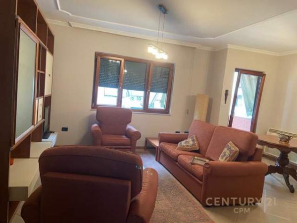 Tirane, jepet me qera apartament 2+1+BLK Kati 5, 120 m² 450 Euro (komuna parisit)