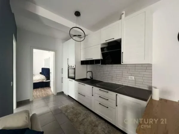 Tirane, jepet me qera apartament 65 m² 700 Euro (21 dhjetori)