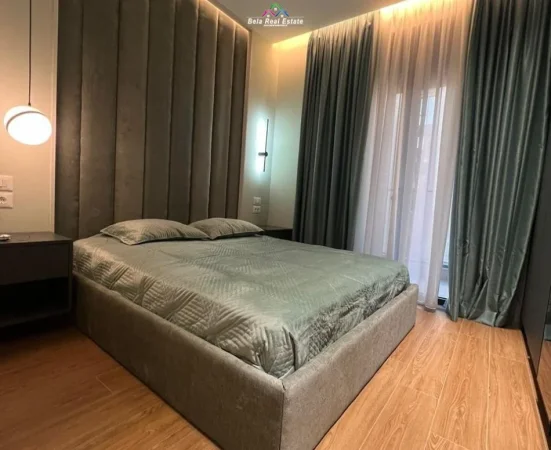 Tirane, jepet me qera apartament 1+1 Kati 5, 57 m² 700 € (Rruga Xhanfize Keko)