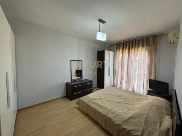 Tirane, shitet apartament 2+1 Kati 5, 94 m² 206.800 € (pazari i ri)