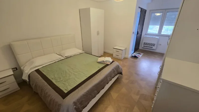 Tirane, jepet me qera apartament 2+1 Kati 6, 70 m² 700 € Selite
