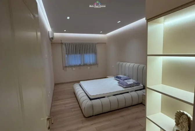 Tirane, jepet me qera apartament 2+1 Kati 5, 105 m² 1.050 € (Rruga Don Bosko)