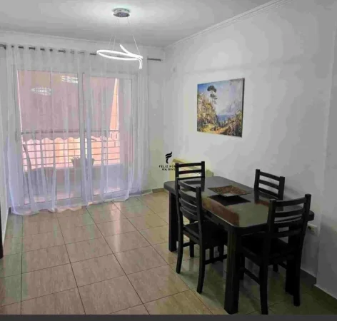 Tirane, jepet me qera apartament 1+1 Kati 3, 74 m² 500 € (AMBASADA AMERIKANE)