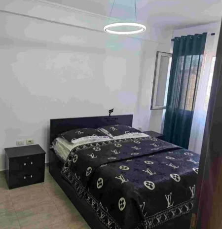 Tirane, jepet me qera apartament 1+1 Kati 3, 74 m² 500 € (AMBASADA AMERIKANE)