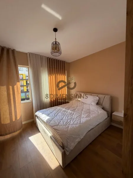 Tirane, jepet me qera apartament 2+1 Kati 3, 77 m² 600 € (yzberisht)