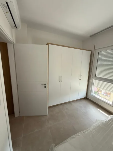 Tirane, jepet me qera apartament 1+1 Kati 5, 60 m² 500 € (Rruga 5 Maji)
